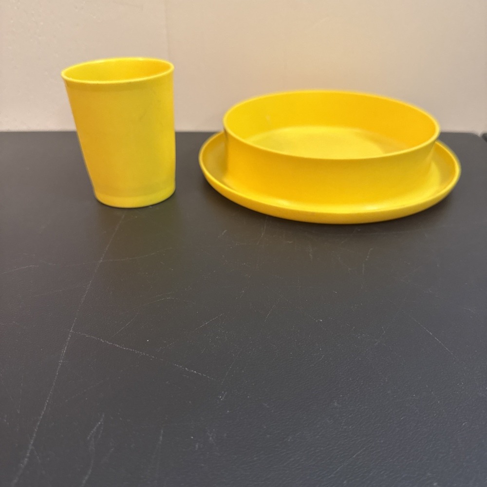 Yellow Tupperware 2-Piece Dish Set Bowl & Plate Retro Vintage
